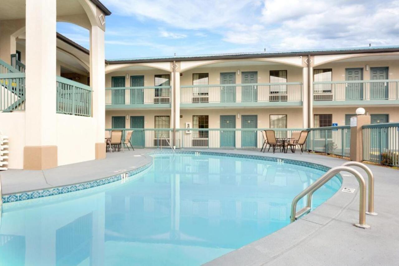 Baymont By Wyndham Gallatin Exterior foto